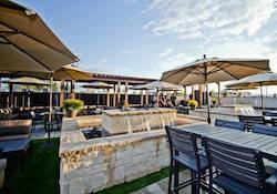 ViewHouse Eatery, Bar & Rooftop - Centennial
