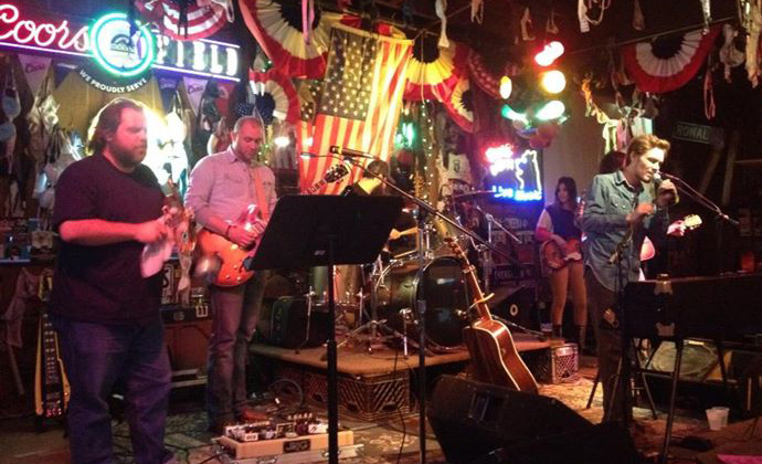 Bars That Rock: Where to Grab a Drink and Enjoy Live Music i