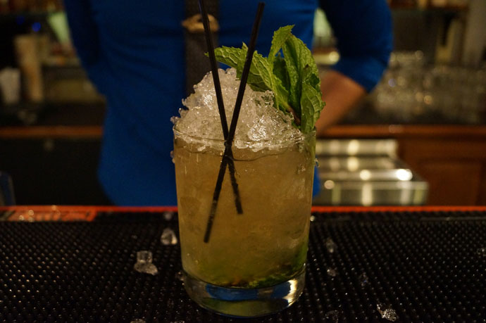 Be the Bartender: How to Make the Perfect Mint Julep in 10 E